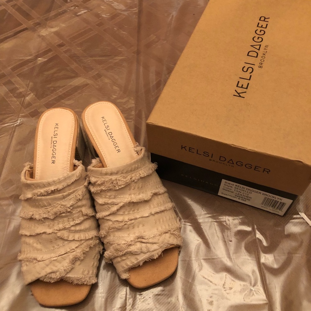 Kelsi Dagger Brooklyn slides